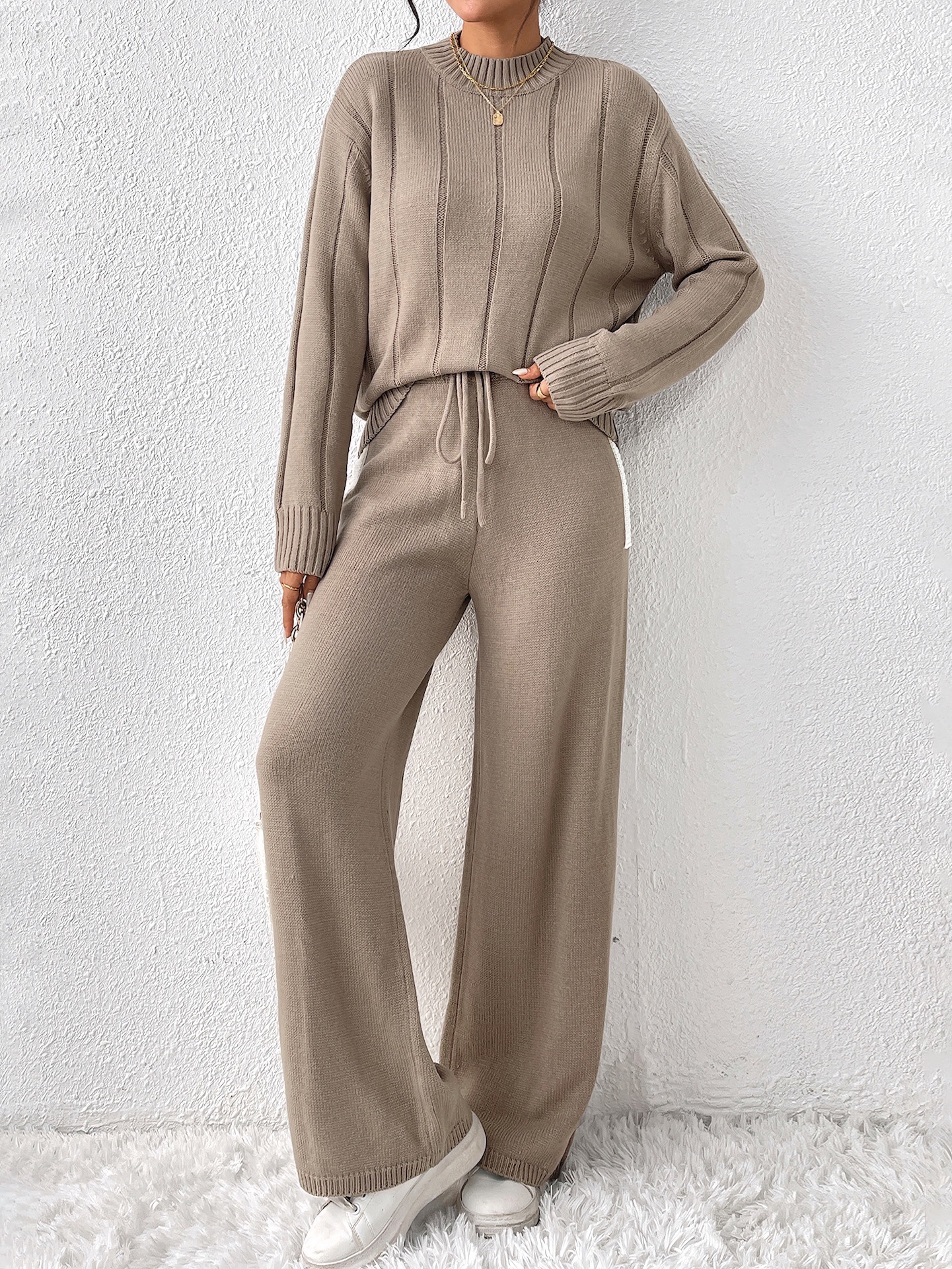 Women's winter warm sports knitted suit (sweater and pants set)