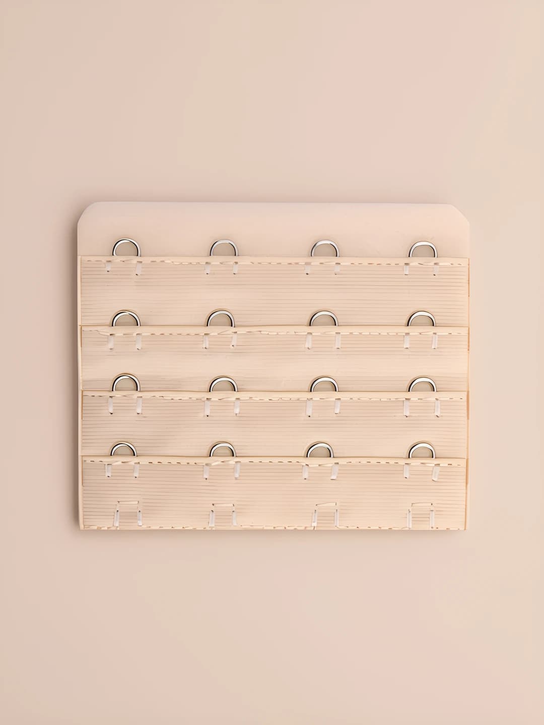 4 buttons, nude