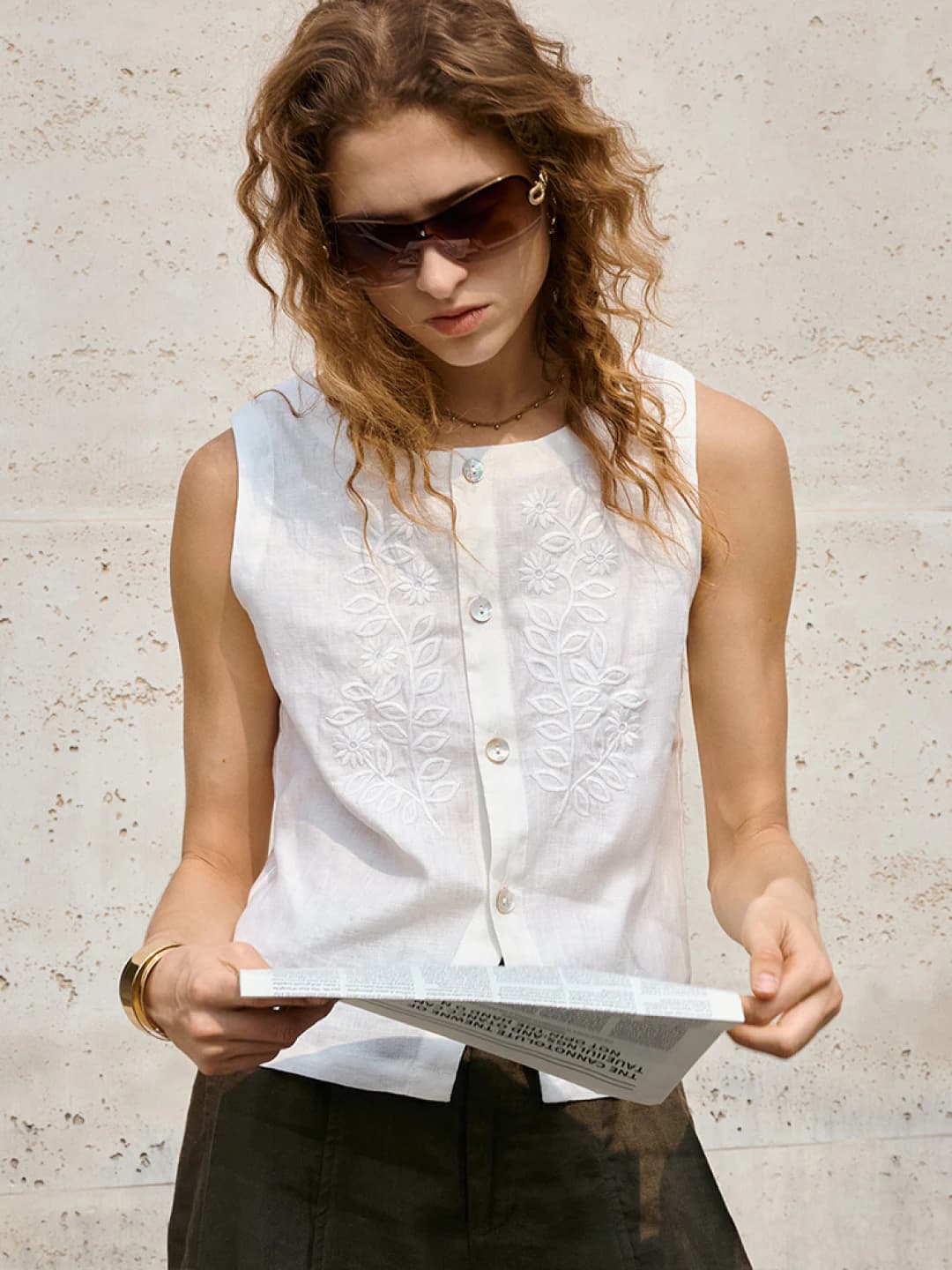 Women's 100% linen sleeveless embroidered cropped tank top, summer