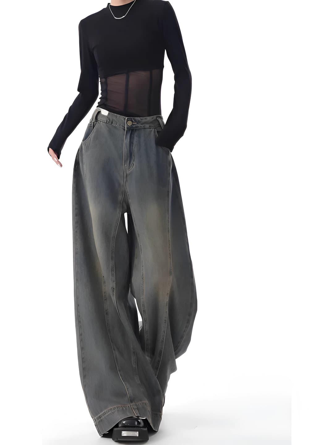 Ayollar uchun keng va klesh jinsi shimlar: bo'sh (oversize), baland bel, uzun shim, to'rt mavsum, jinsi uslub, to'g'ri kesim