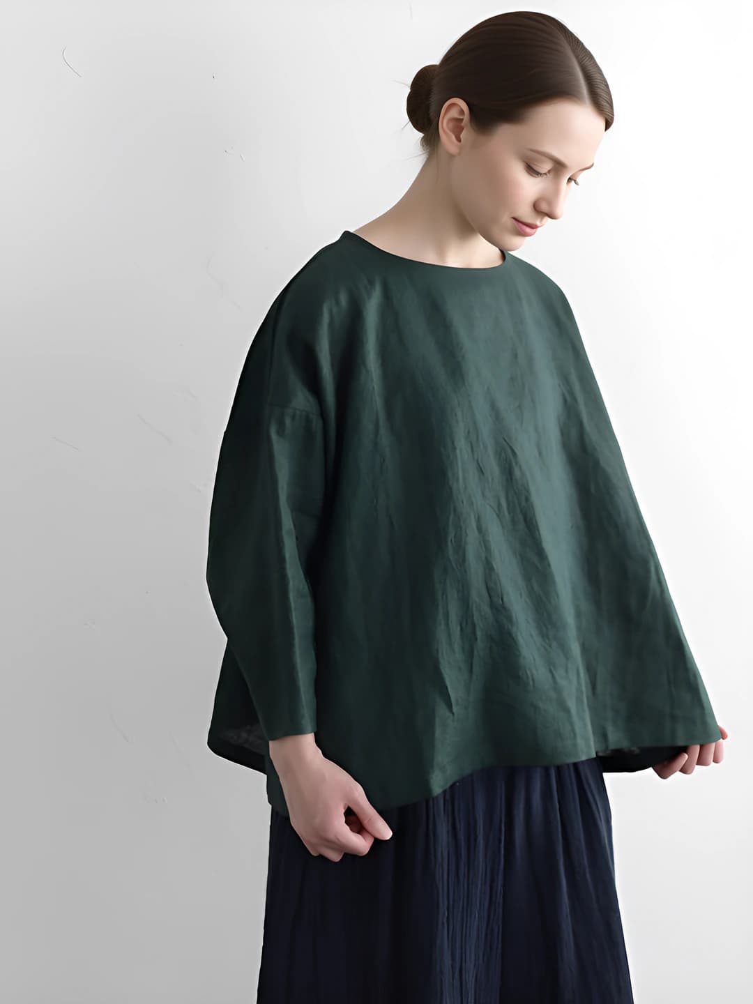 Women's cotton t-shirt with crew neck, bracelet-length sleeve, loose fit for spring-summer and autumn