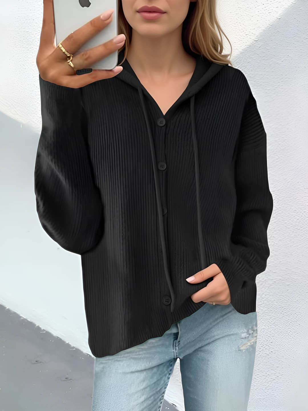 Women's hooded knit cardigan with long sleeves, loose fit, button closure, autumn-winter 2026