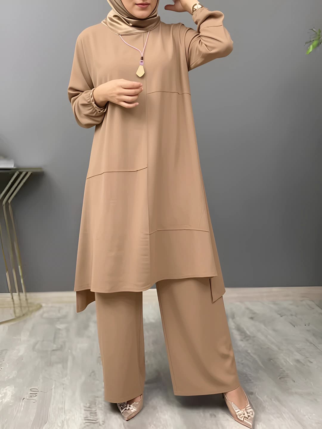 Ayollar uchun bluzka va keng shim to'plami: uzun yengli, bo'sh (oversize) fit, 3D naqshli, kundalik uslub