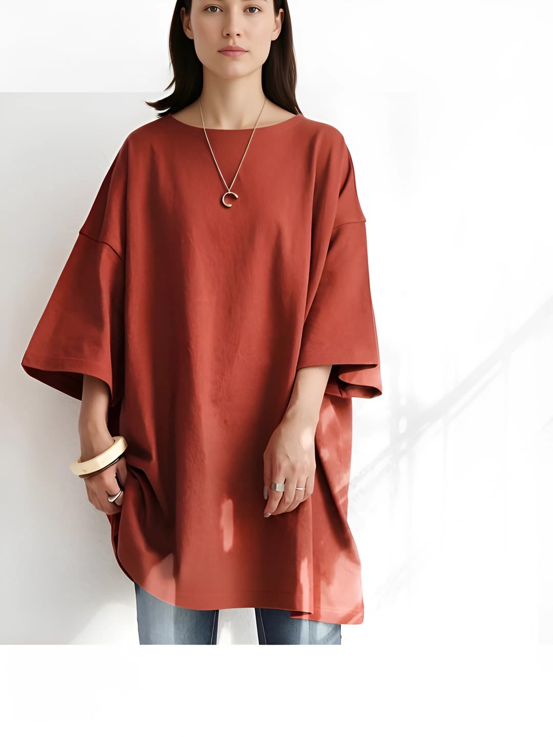 Women's loose fit t-shirt with crew neck and short sleeve for summer