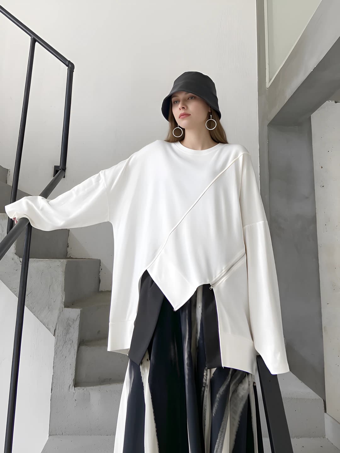 Women's long-sleeve base top, spring-autumn, loose fit, slimming, crew neck, with zip, solid colour