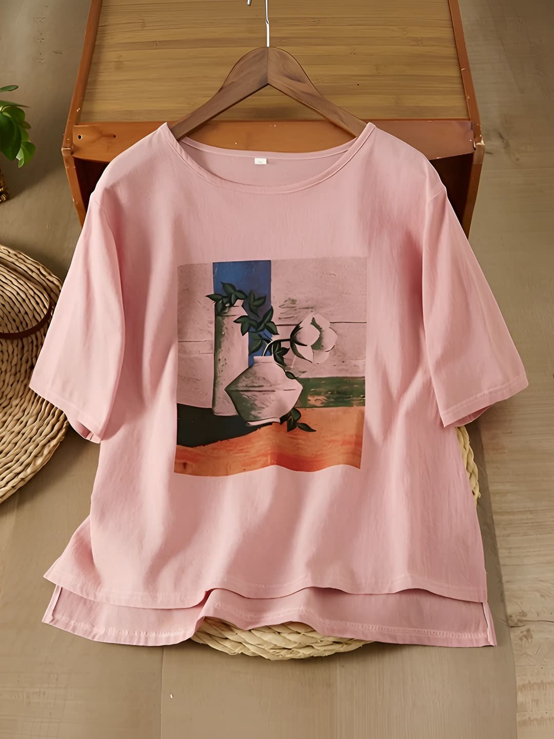 Ayollar uchun retro bosma naqshli yengsiz V-yoqali bo'sh (oversize) nozik ko'rsatadigan kundalik futbolka