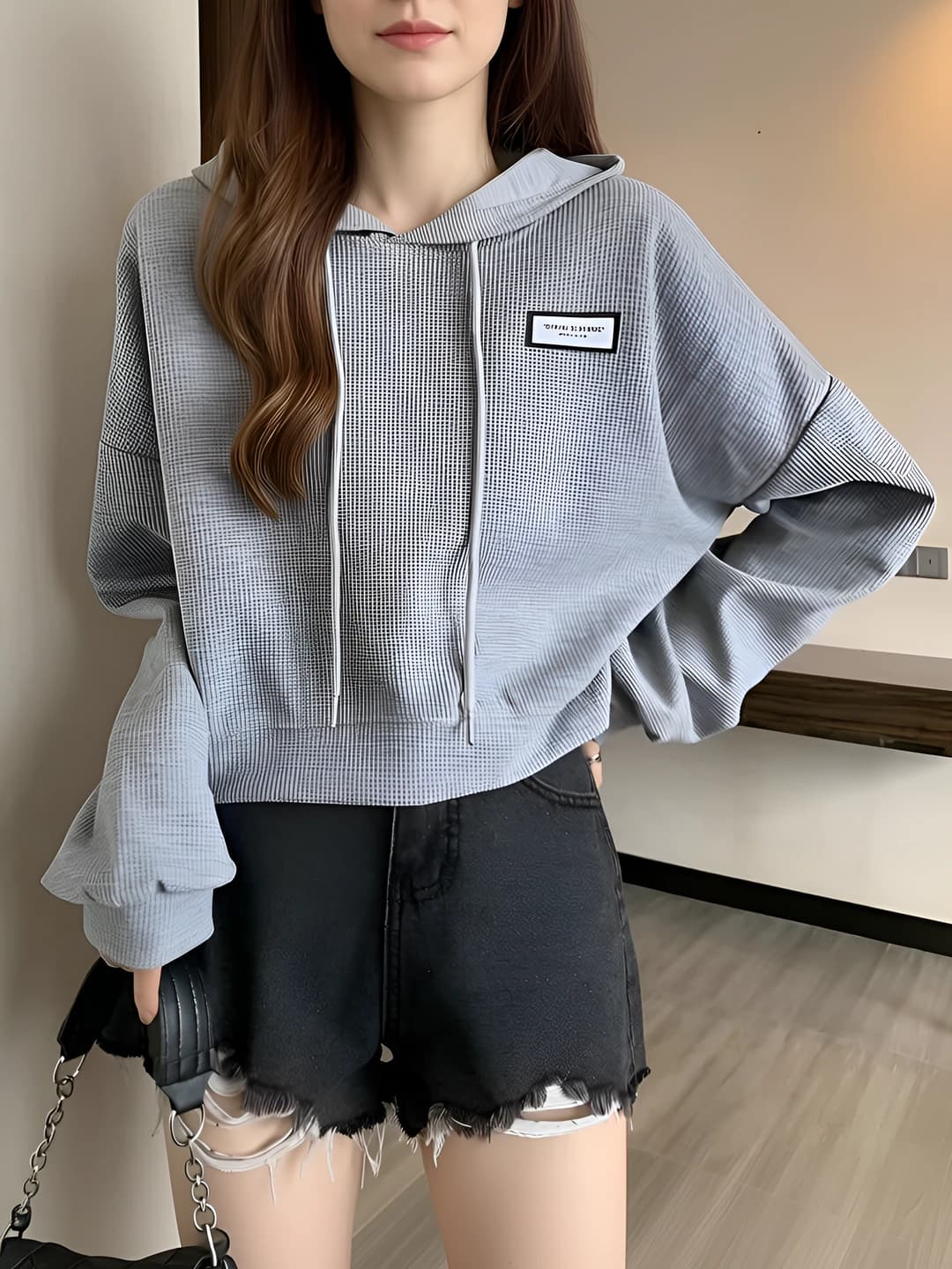Ayollar uchun kalta xudi, koreys uslubida, kuz-qish, bo'sh (oversize) kesim, uzun yeng, bitta rangli, dizaynli