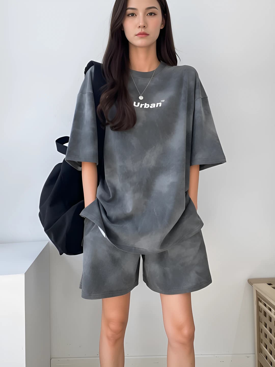 Ayollar uchun kalta yengli T-shirt va shorti to'plami, 2026 yozgi kundalik sport kiyim, bo'sh (oversize) kesim