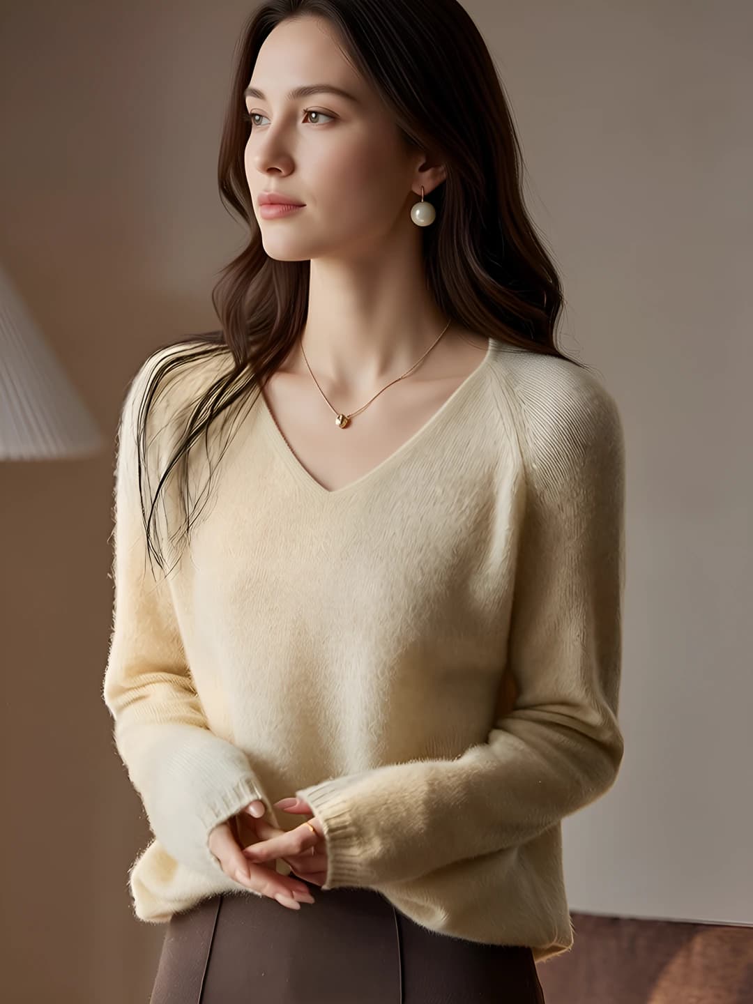 Women's wool sweater with V-neck, loose fit, long sleeve, thin, cropped, autumn-winter
