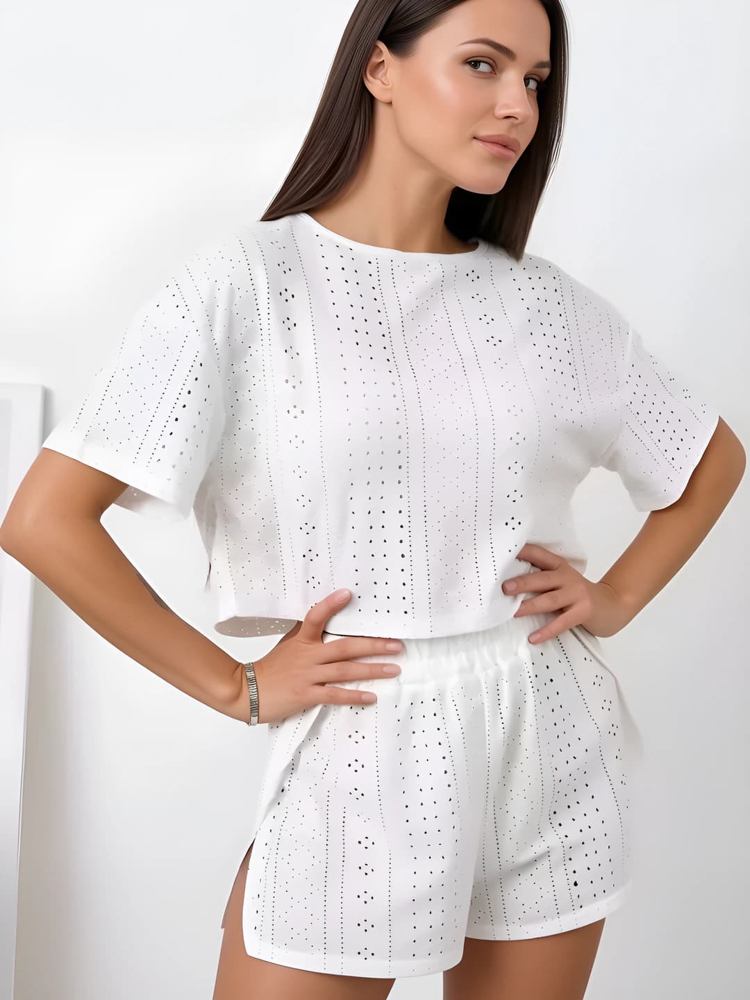 White T-shirt