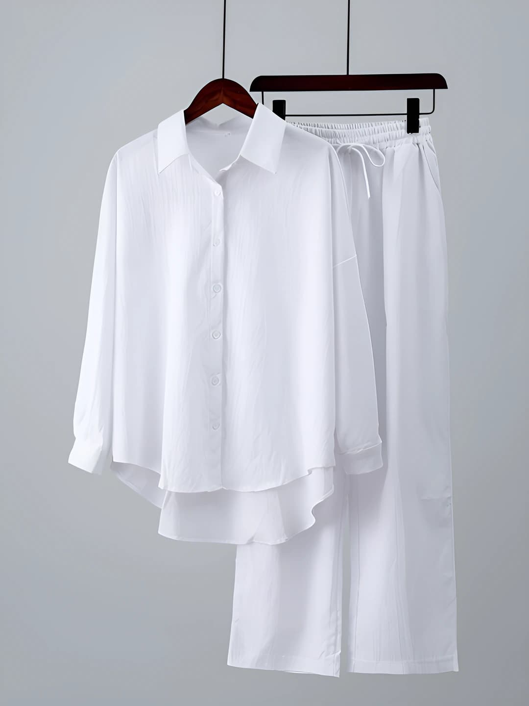 Ayollar uchun bahor-kuzgi katta o'lchamli bo'sh (oversize) kundalik ko'ylak-shirt va keng shim to'plami, uzun yeng, bir rangli, polyester