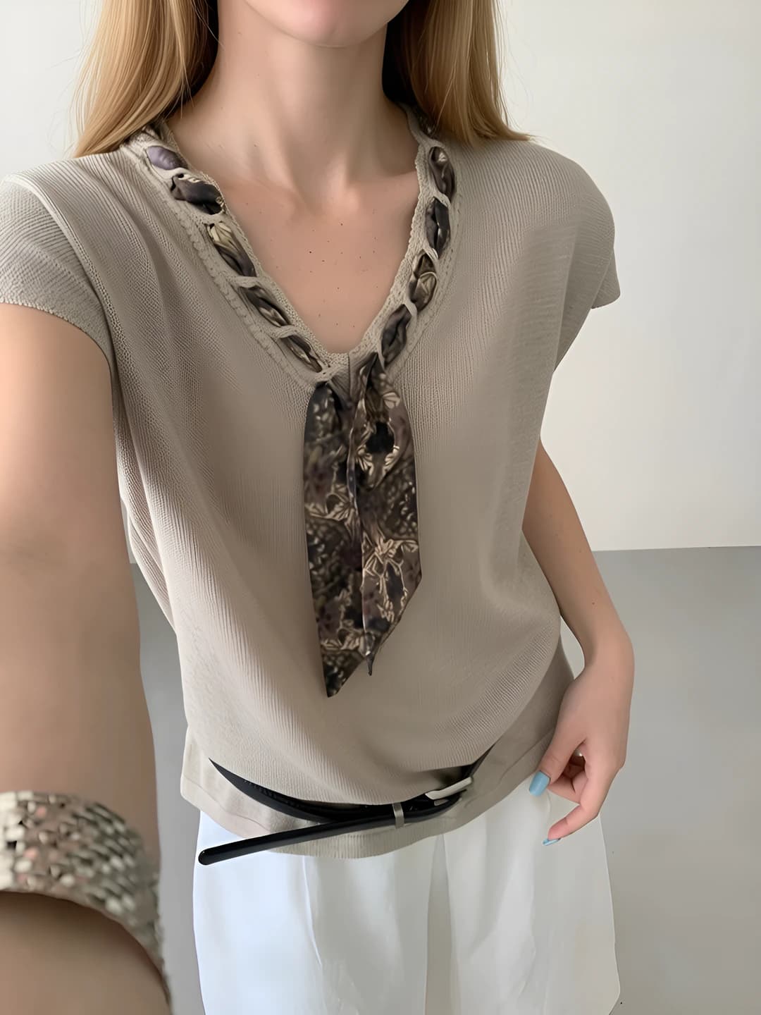 Women's crew neck short sleeve loose fit knit top