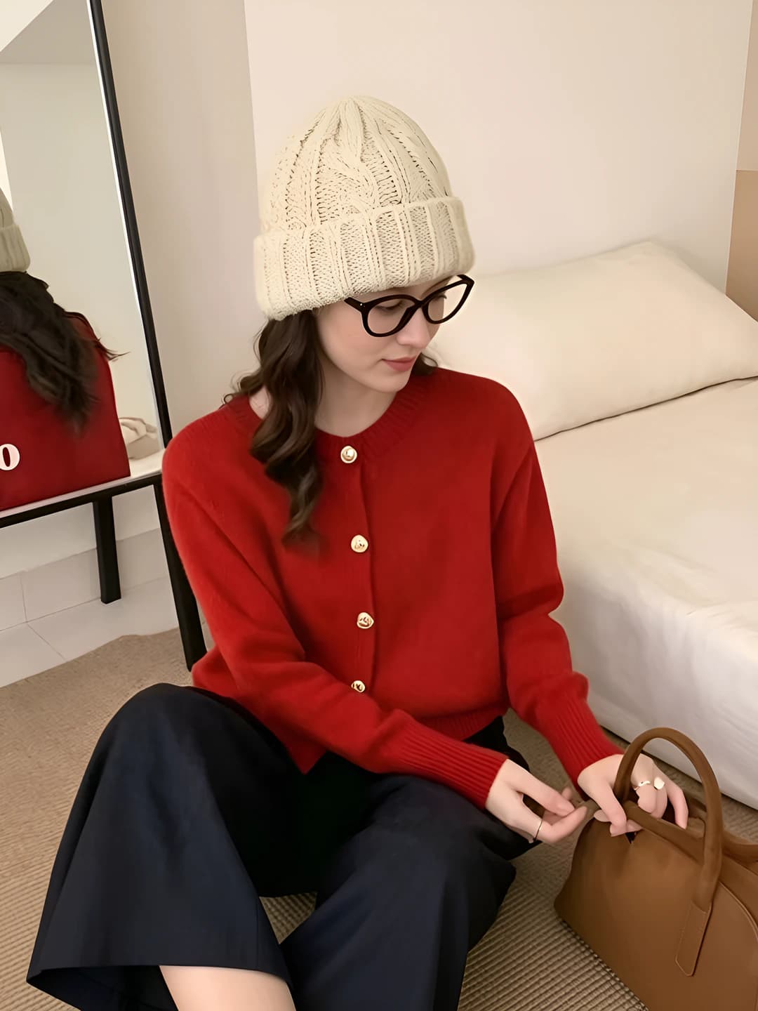 Women's winter knit cardigan with crew neck, long sleeve and loose fit
