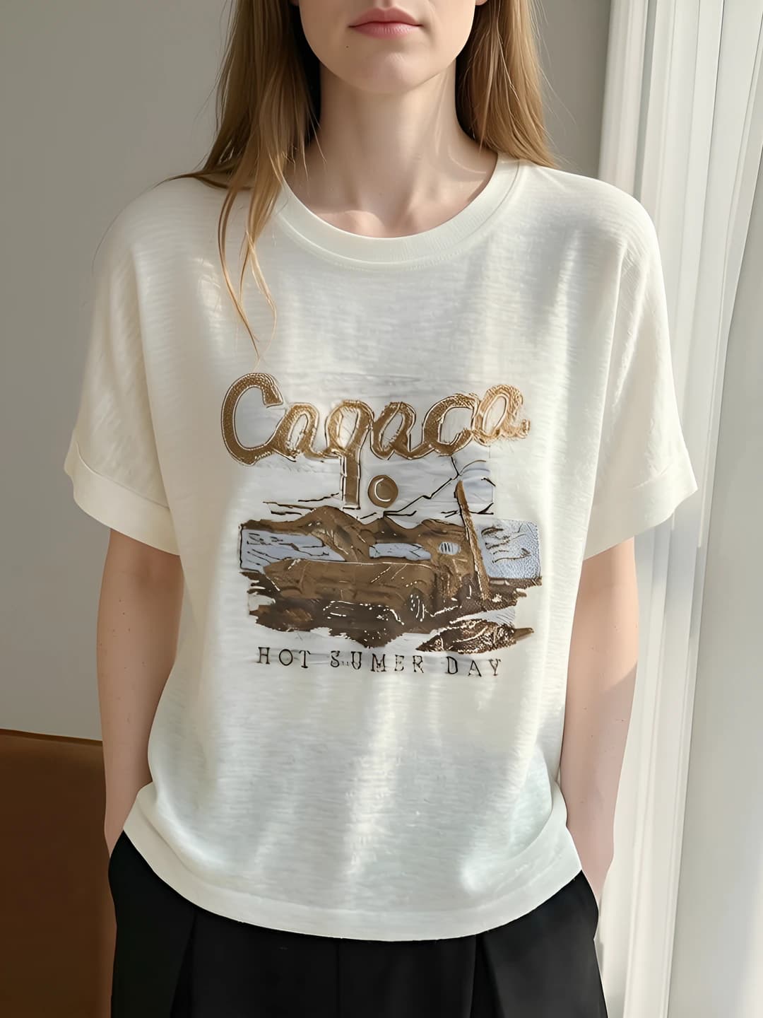 Ayollar uchun 2026 yozgi yupqa kalta yengli bosma naqshli futbolka, koreys uslubida, nozik ko'rsatadigan, bo'sh (oversize) kesim