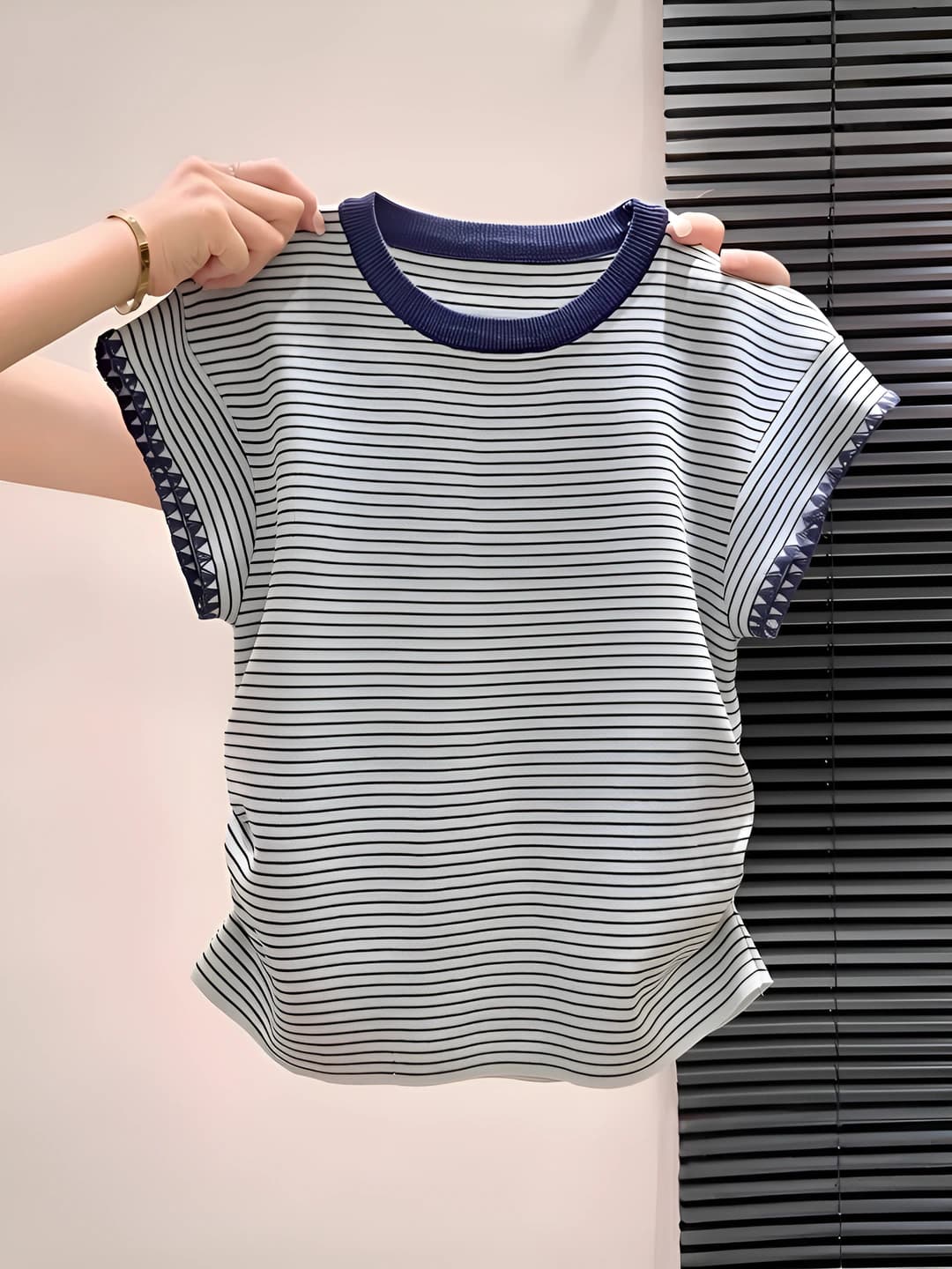 Women's 2026 striped crew neck short sleeve t-shirt, summer slim fit slimming Korean style design