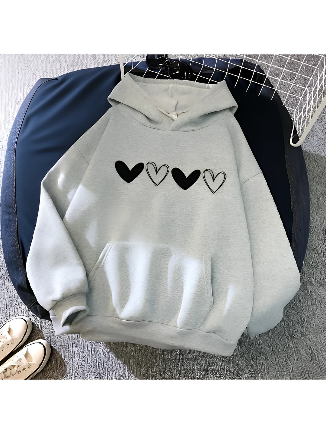 Women's casual hoodie with heart print, V-neck, long sleeve, polyester, 2026 autumn-winter