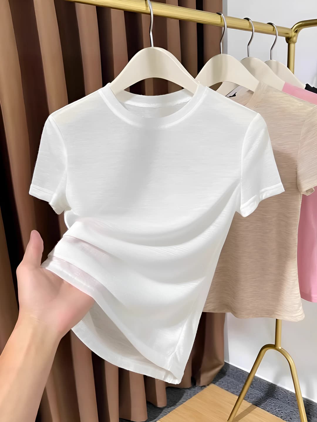 Women's thin white sun-protective short sleeve t-shirt, summer 2026, crew neck, solid colour, regular fit