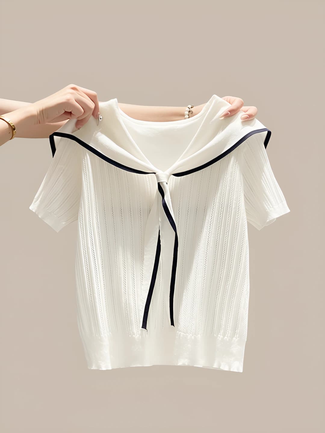 White T-shirt