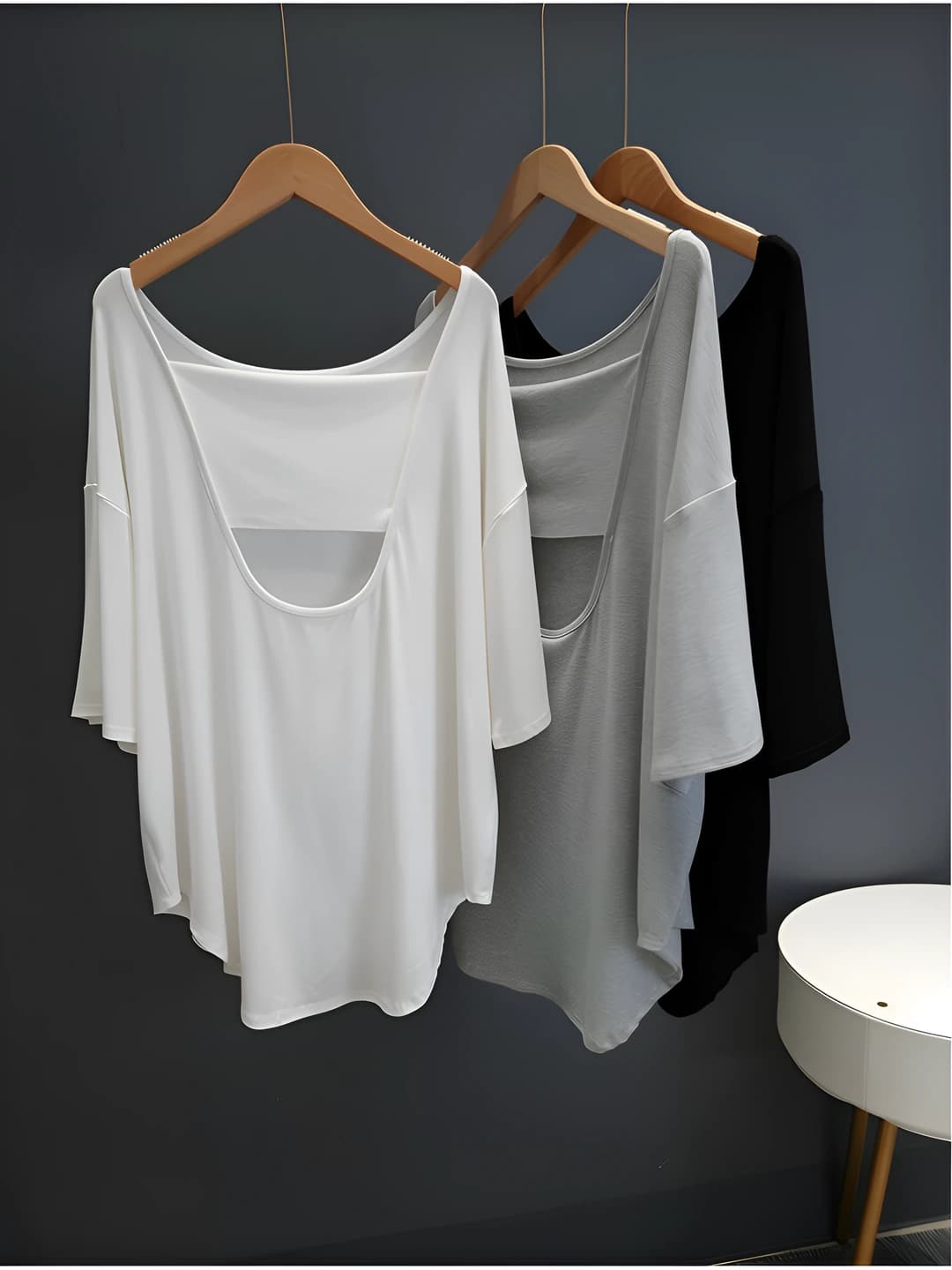 Women's loose fit cut-out back top 2026, mid-length, loose fit, short sleeve, with heart cut-out and open back