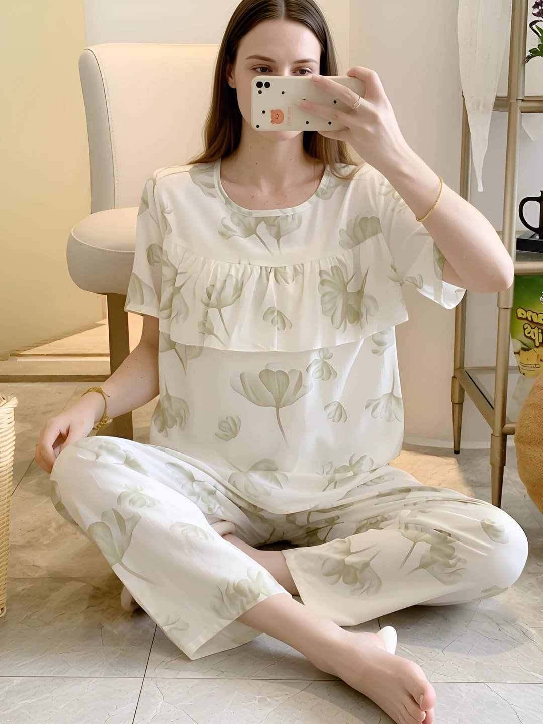 703 Delicate Lotus Leaf