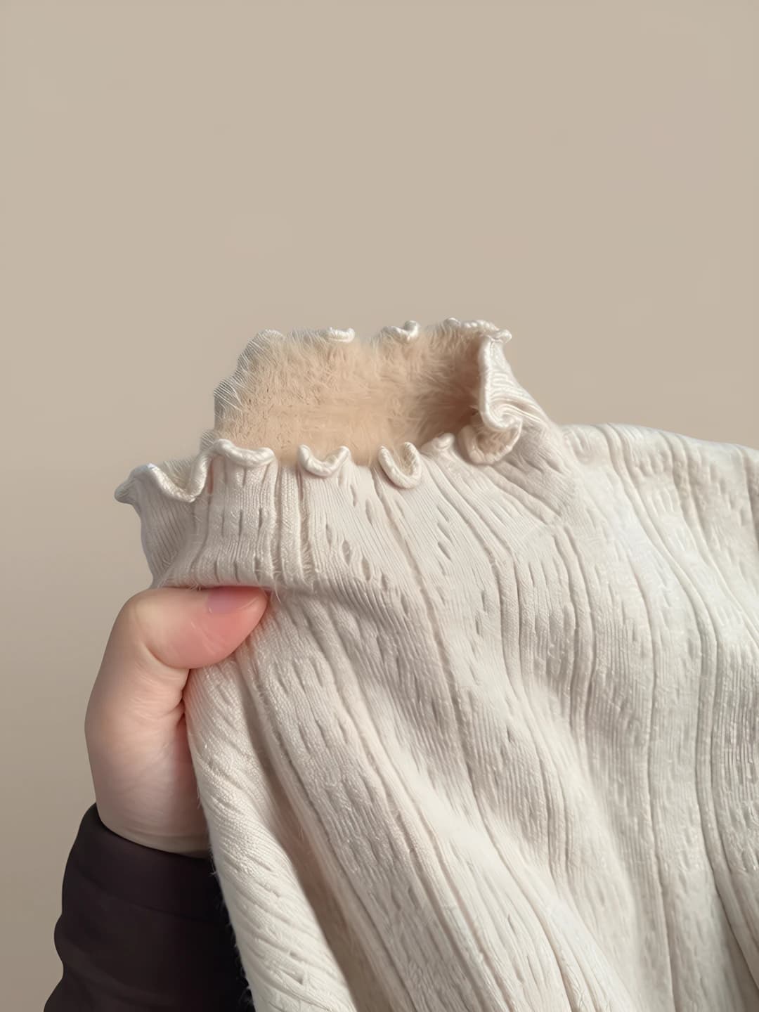 Women's fleece-lined knit top, long sleeve, mock neck, warm base layer for autumn-winter