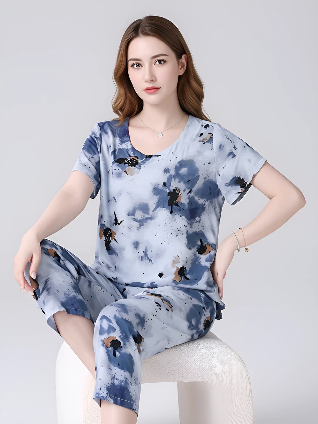 910 elegant ko'k rasm