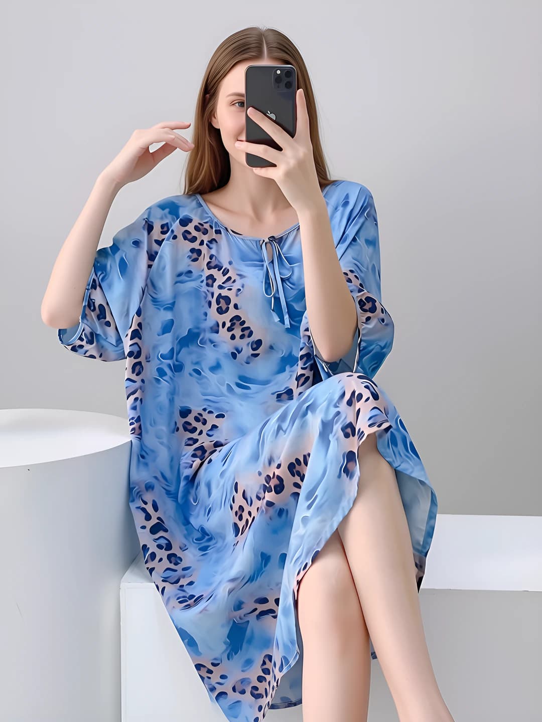 552 Ko'k fonli leopard