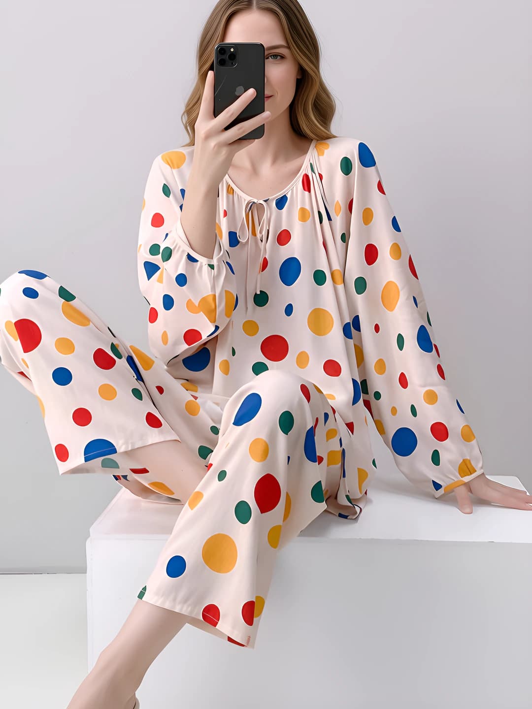 609 Multicolored Dots