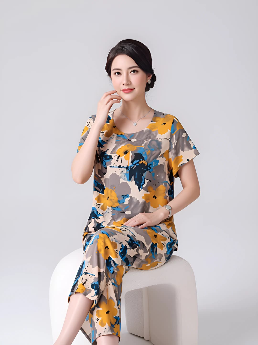 Women's summer short sleeve thin crew neck plus size 100% viscose loungewear set, wearable outside, luxury style
