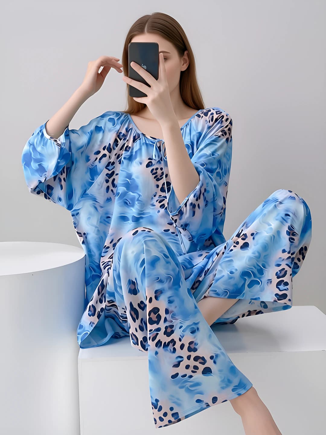 609 Blue Leopard Print