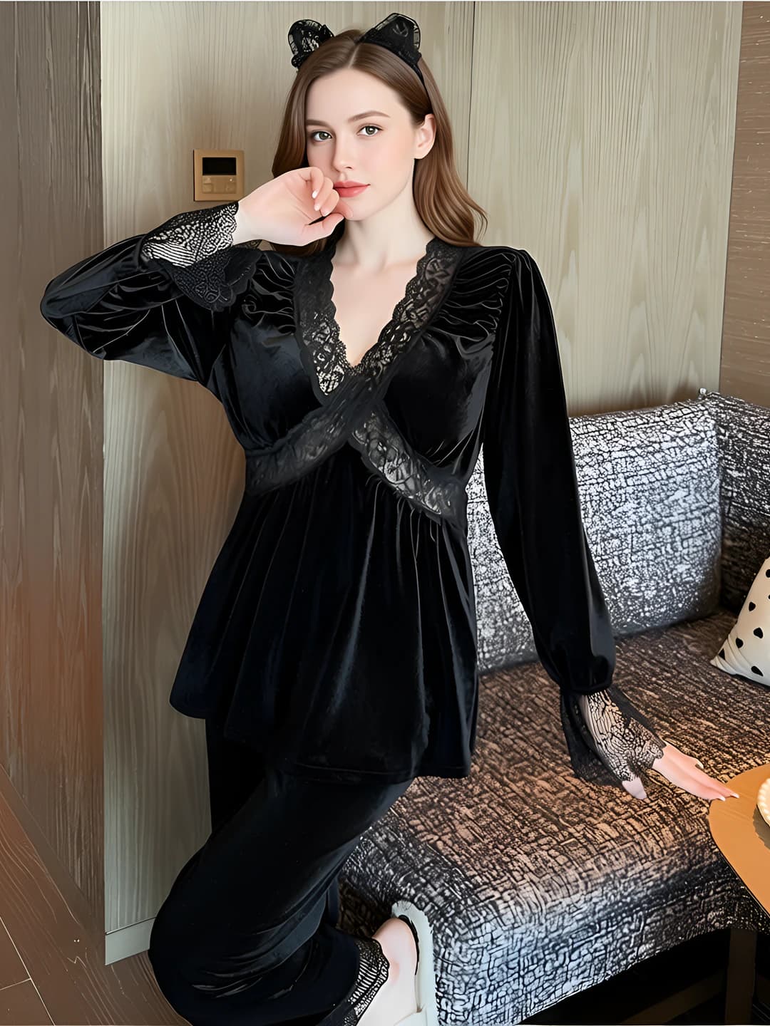 Women's velvet lace V-neck long sleeve pyjamas set for autumn-winter