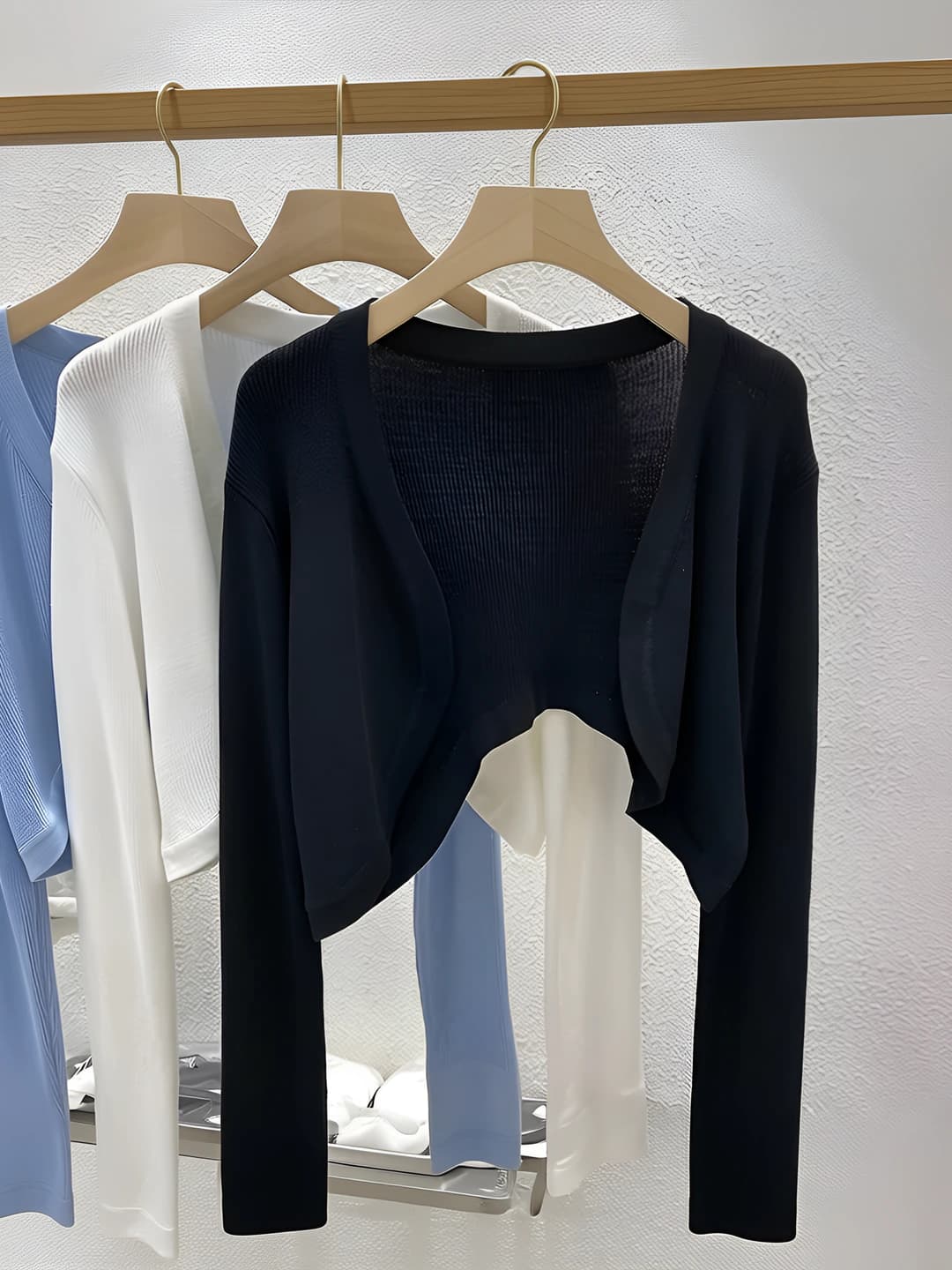 Women's thin knit cardigan, cropped, sleeveless, V-neck, ice-silk fabric, summer sun-protective outerwear