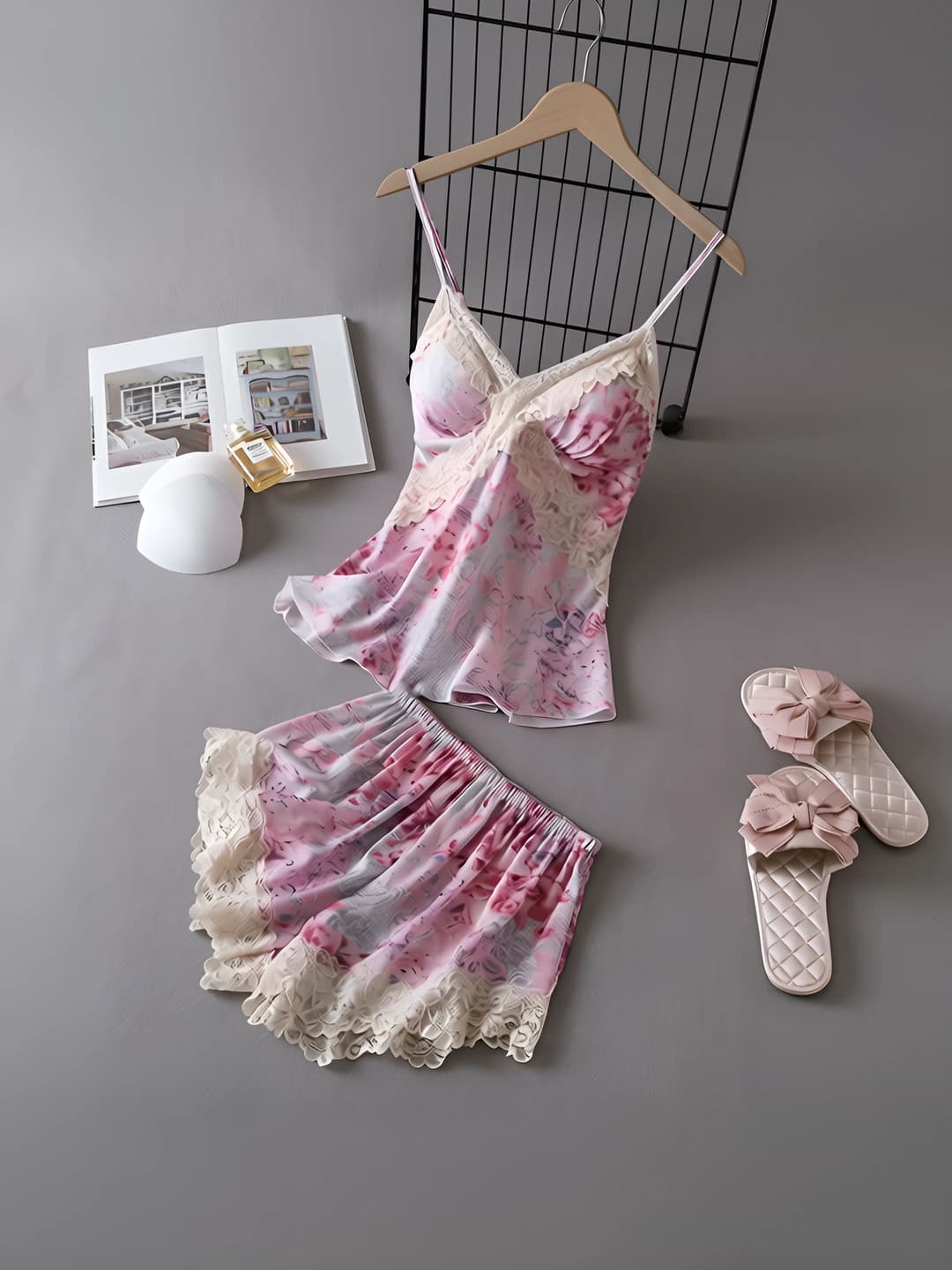 Silk - Light pink lace