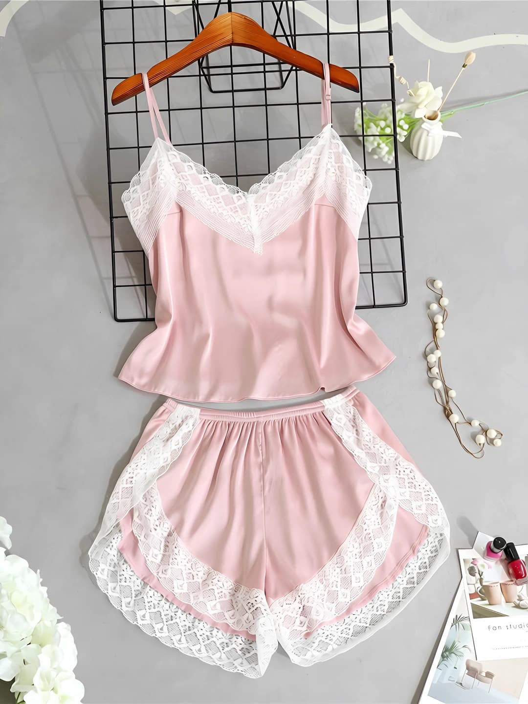 Light pink (182)