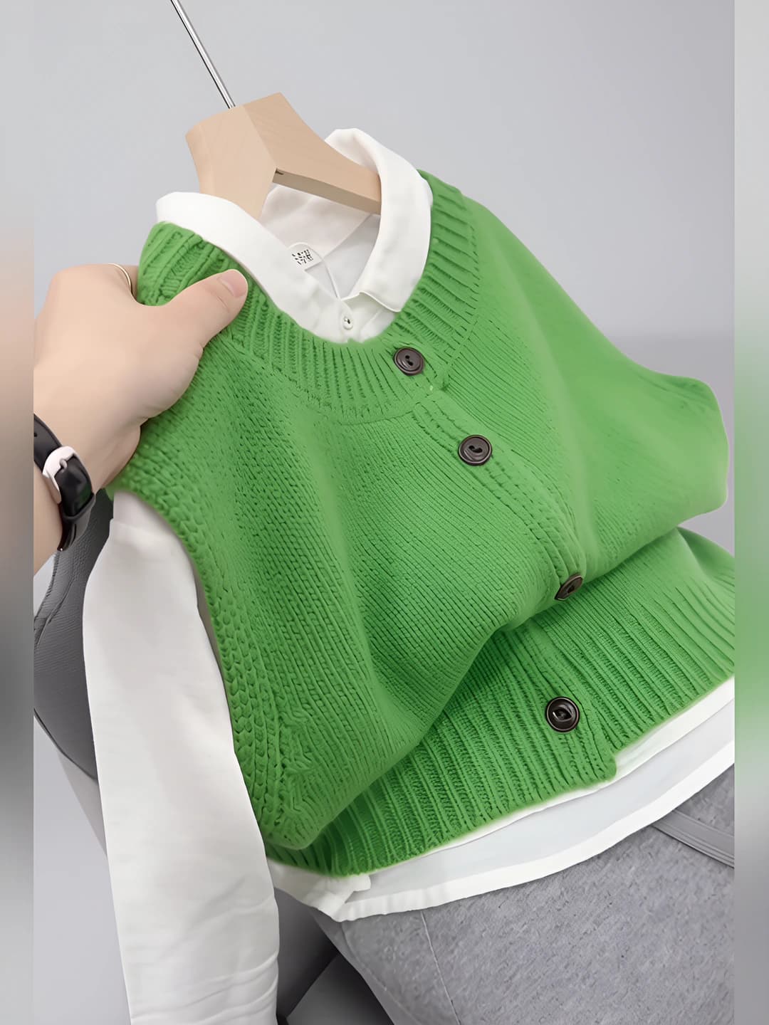 5801 Green