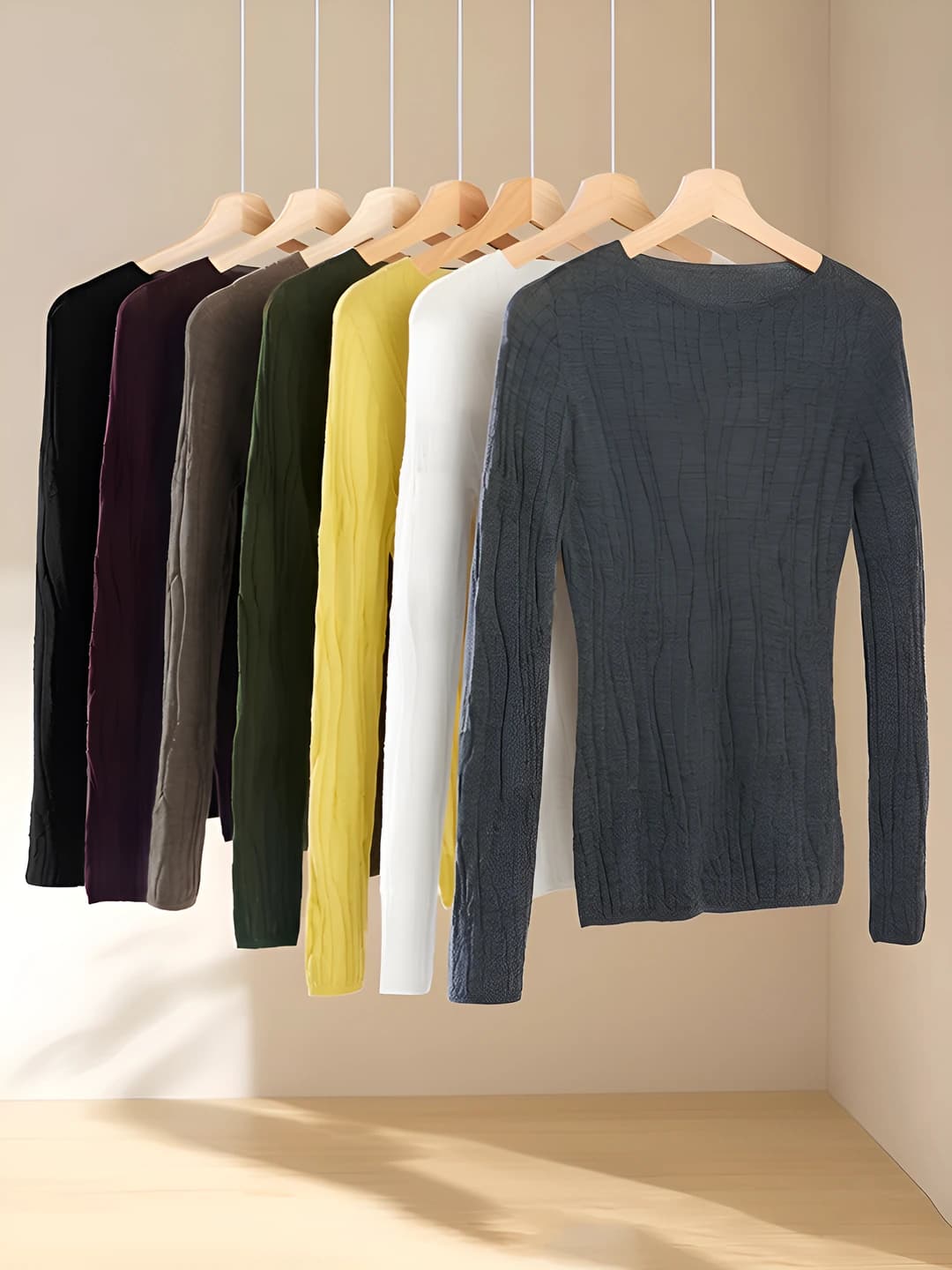 Women's slim fit knitted long-sleeve top made of wool and mulberry silk
