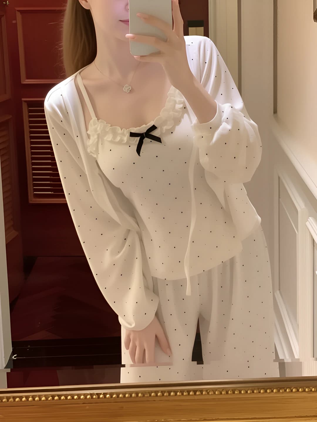 412 - polka dot bow