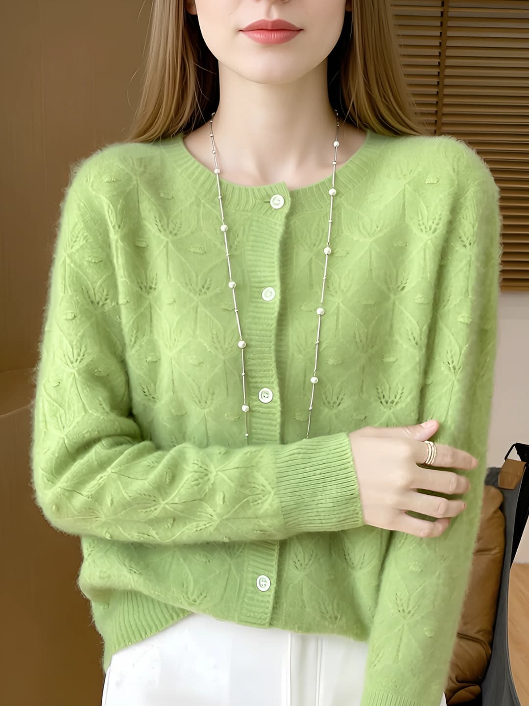 Women's crew neck cardigan, loose fit, thin sweater, long sleeve, closure: single row multiple buttons