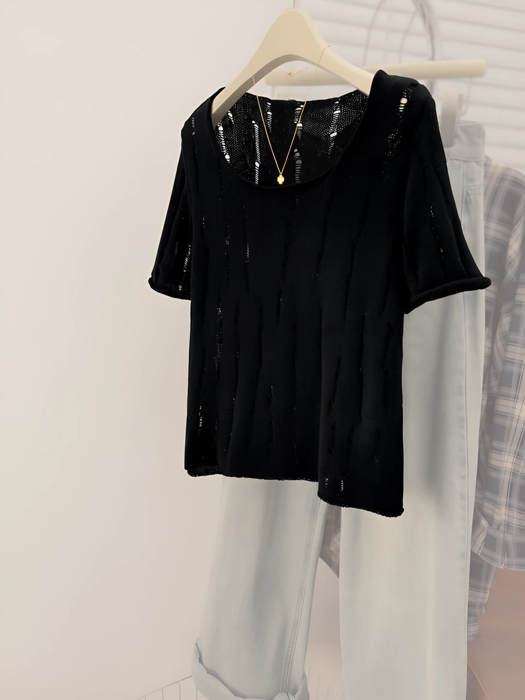 5900 Black