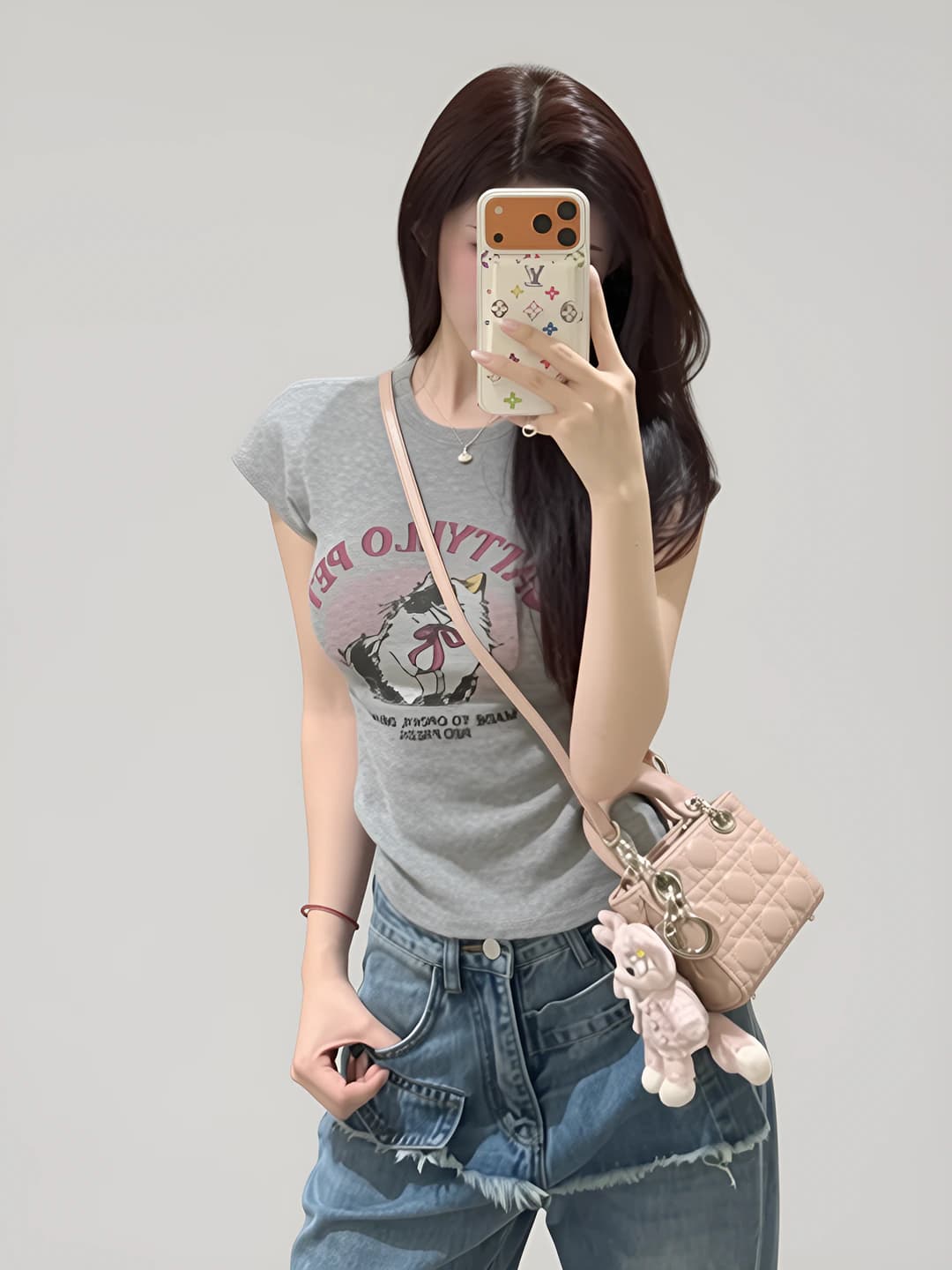 6132 Grey
