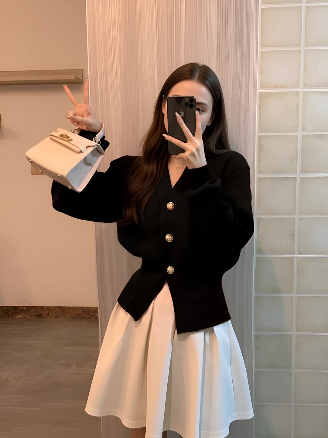 1693 Чёрный