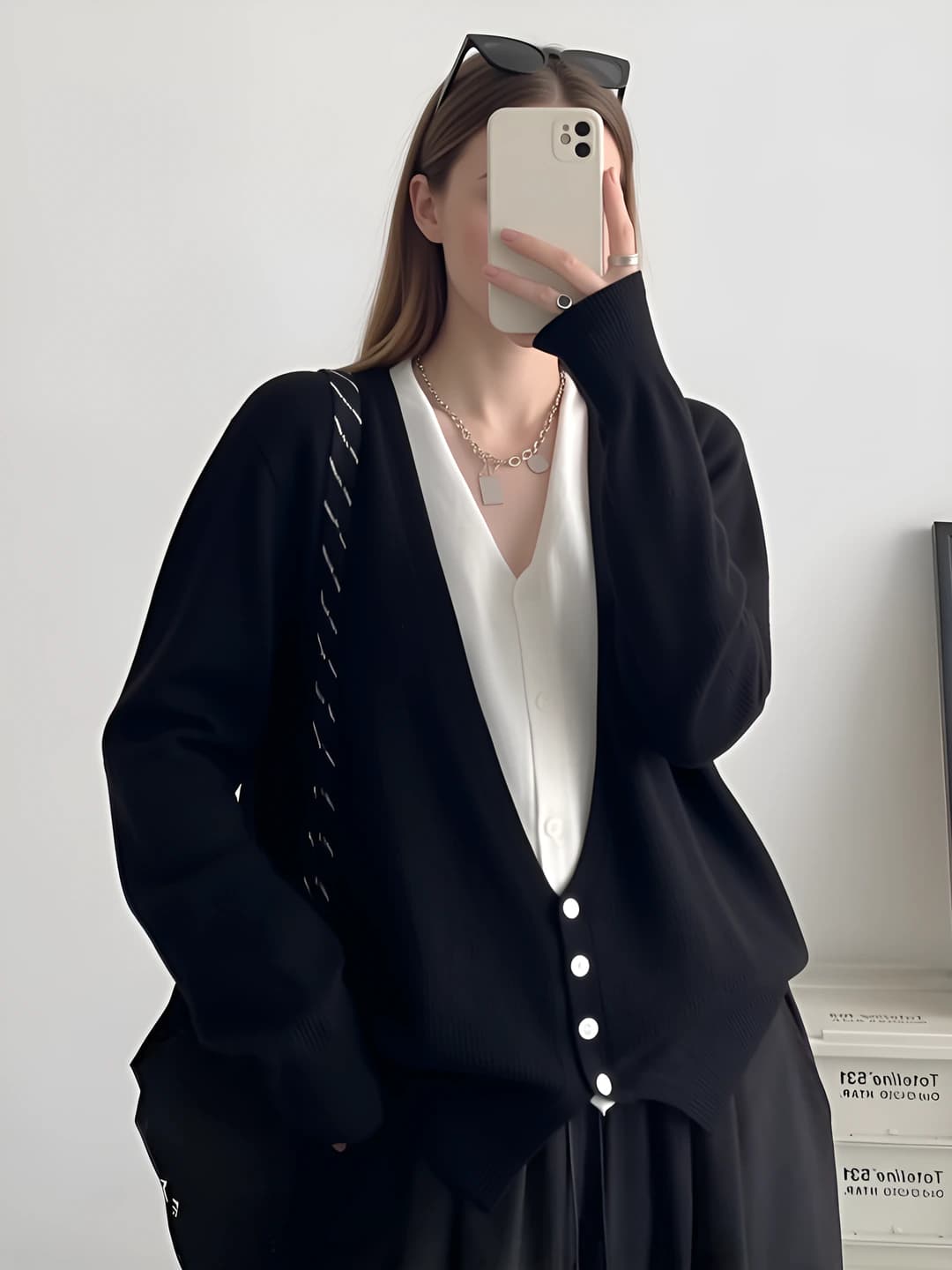 1601 Black