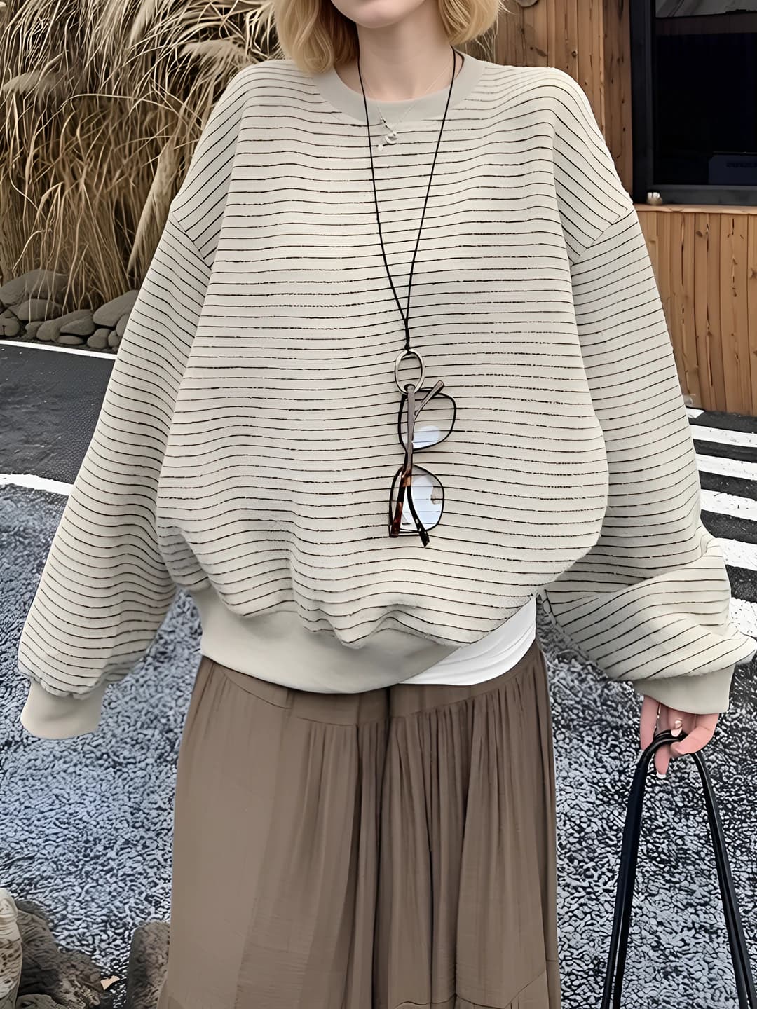 Women's Korean style crew neck striped sweatshirt, autumn-winter, long sleeve, loose fit, thick fabric