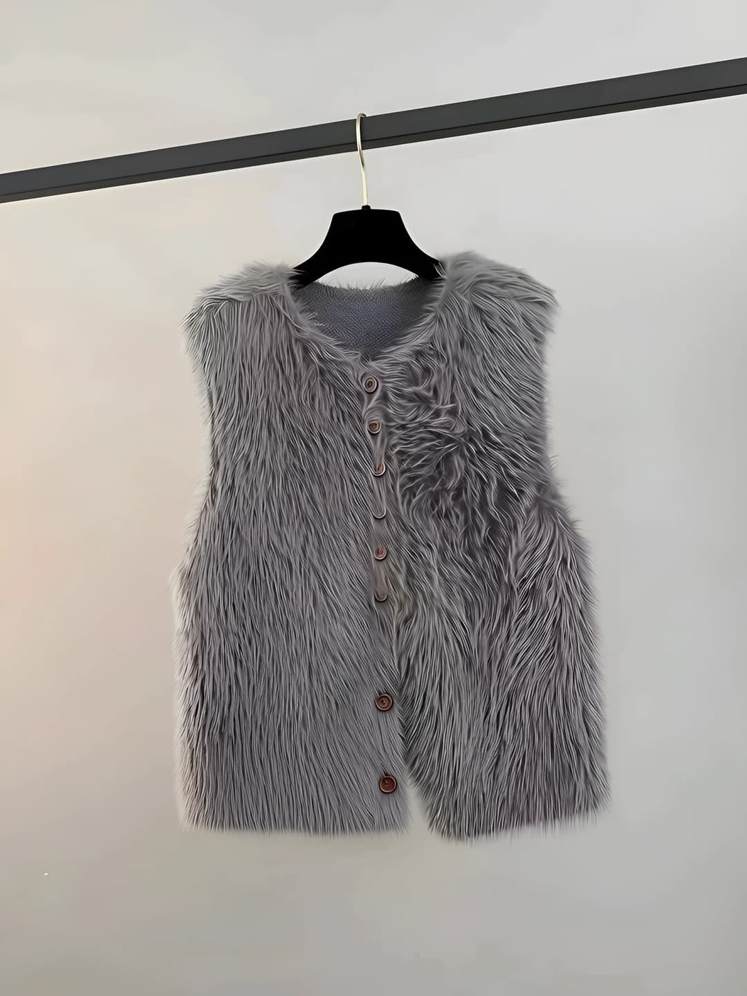 Women's autumn-winter knitted vest with crew neck, solid colour, loose fit, single button closure, casual style