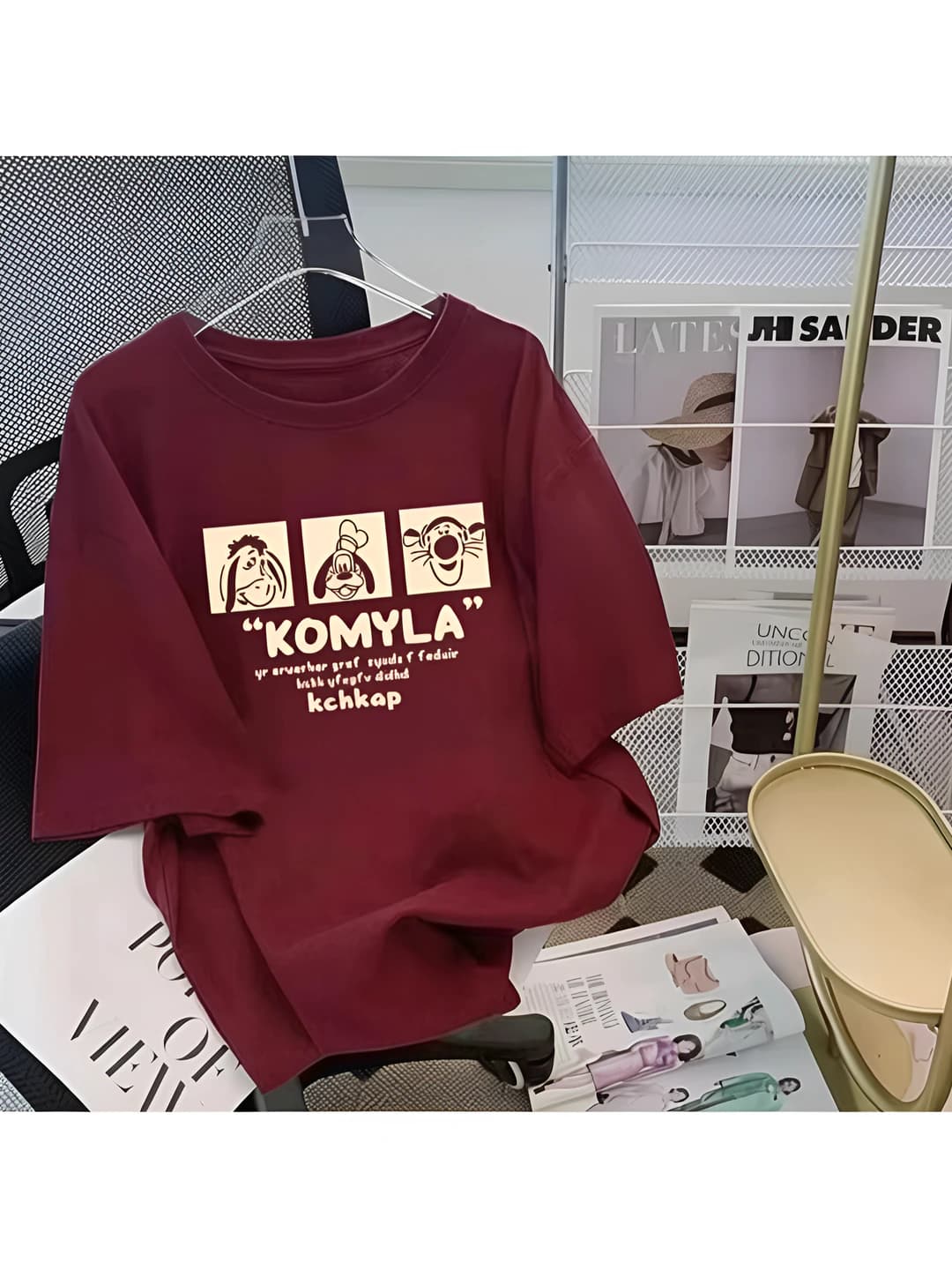 Бордовый, трёхклеточные буквы