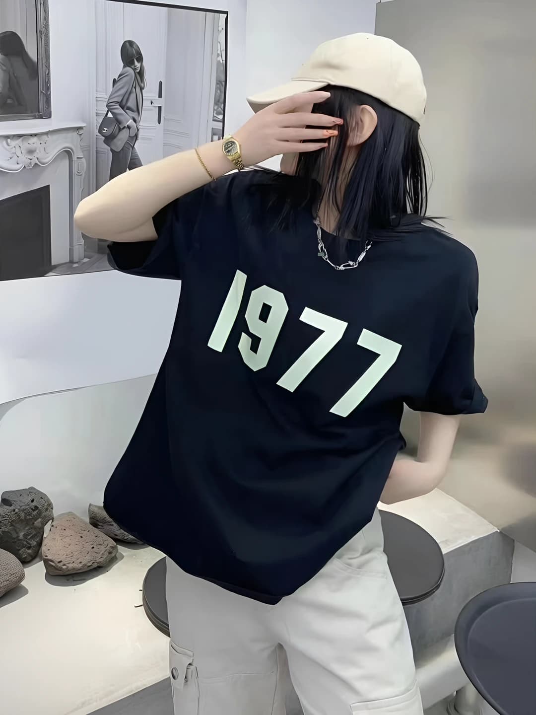 1977 чёрный