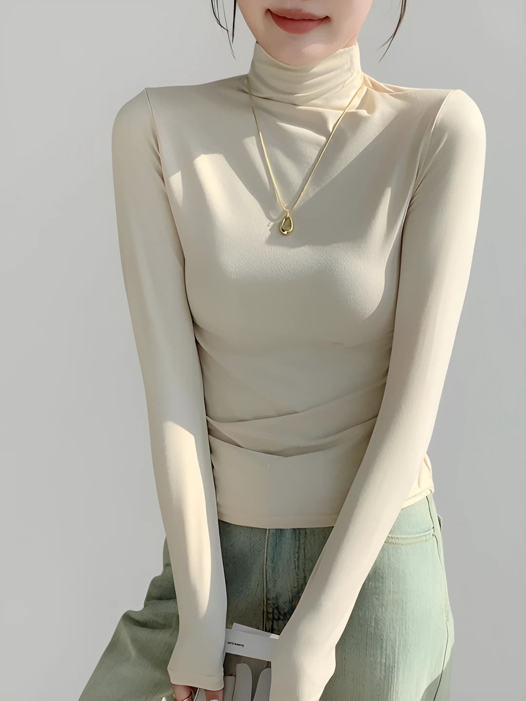 Off-white apricot