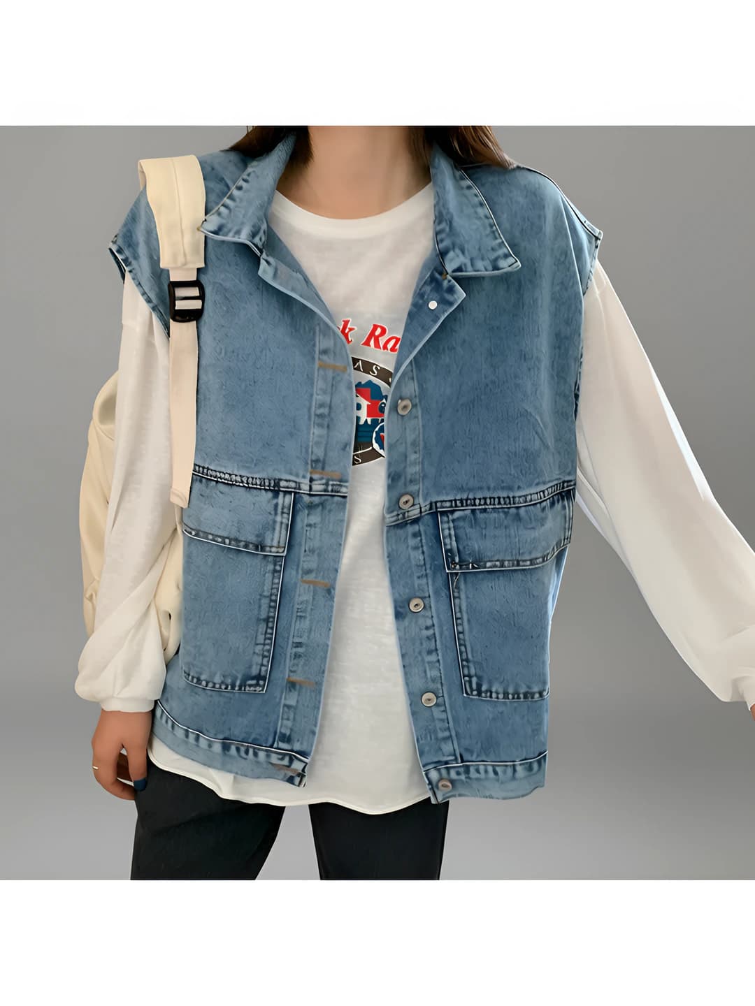 Ayollar uchun bahor mavsumi koreys uslubidagi yengsiz denim jilet, bo'sh (oversize) fit, qaytarma yoqa, bir rangli, kardigan uslubida