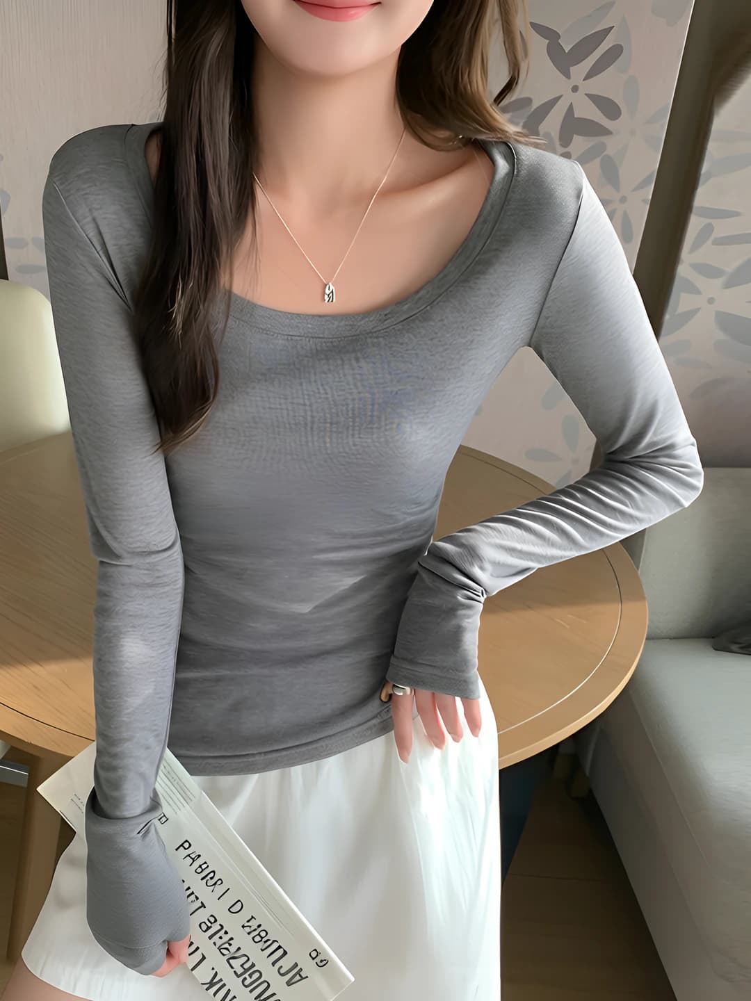 U-neck, heather grey