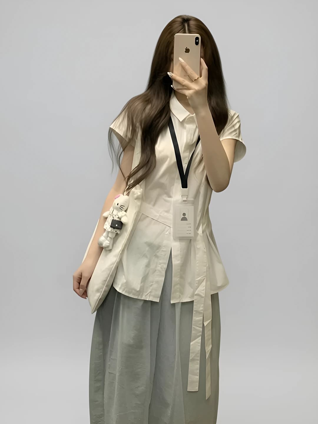 Women's summer Korean style shirt with lapel collar, short sleeve, white color, slimming effect and loose fit